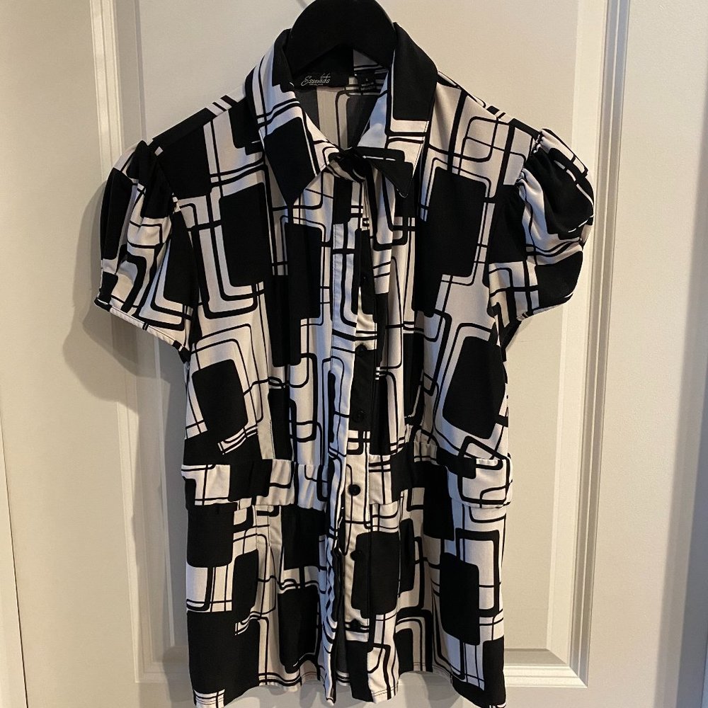 Black & White Geometric Button Up